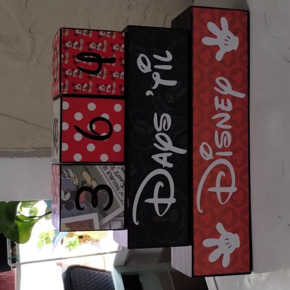 Disney Other - Disney Days Til/Weeks Til Block Calendar